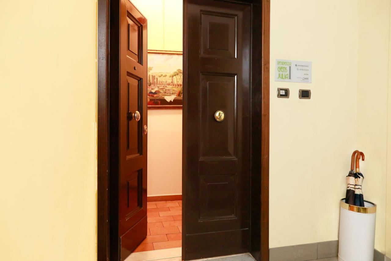 Residenza Gens Julia Panzió Róma Kültér fotó